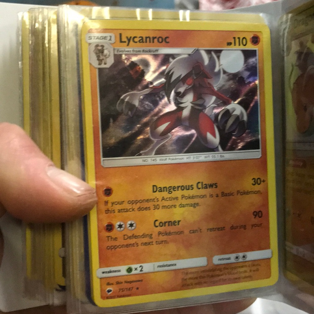 Pokémon  rare reverse holographic Lycanroc
